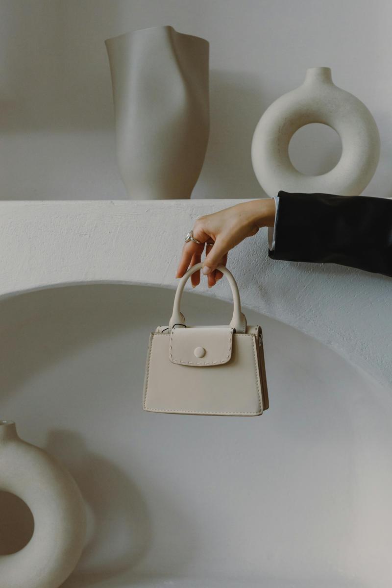 Leather handbag
