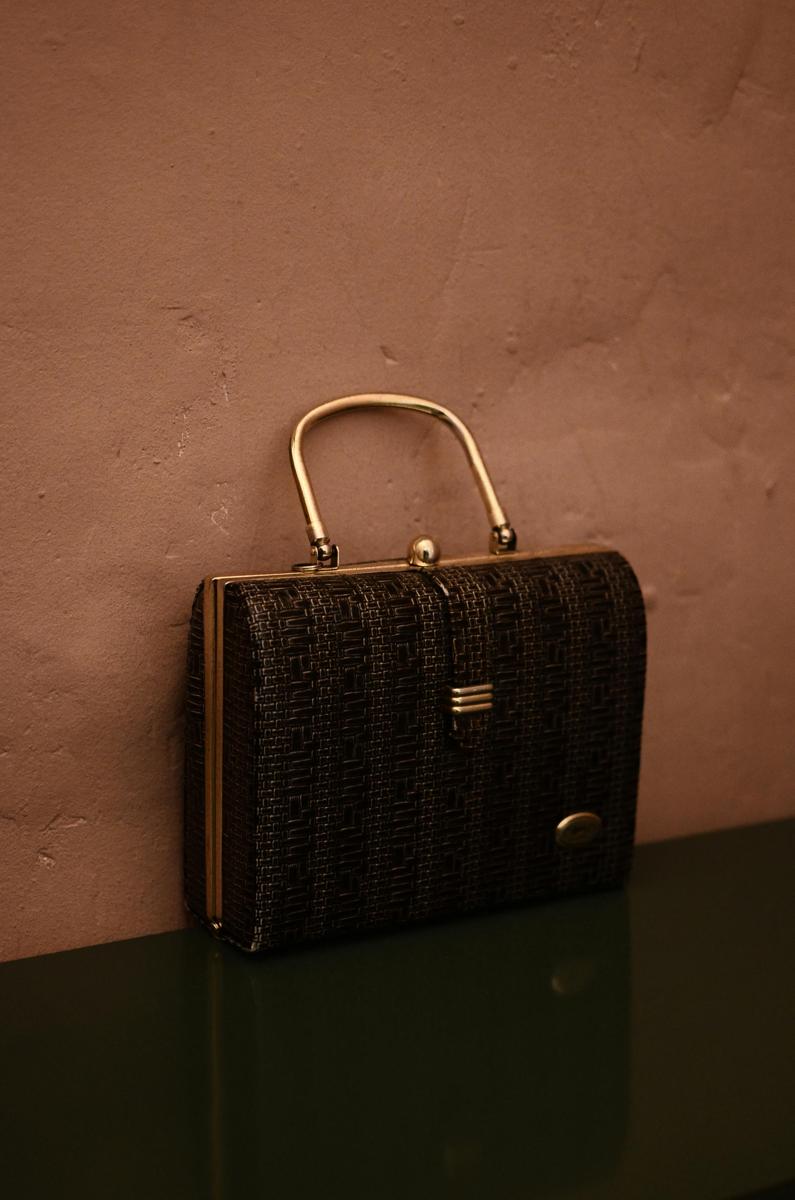 Luxury handbag-197b85089e0c41688098b00563a1cd71.jpg Luxury handbag