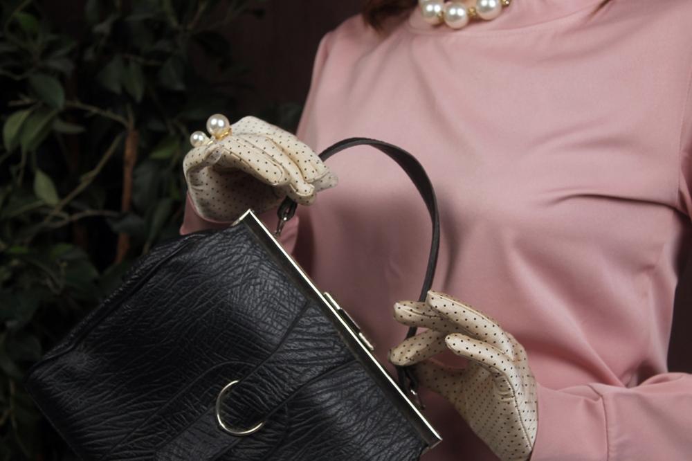 handbag storage